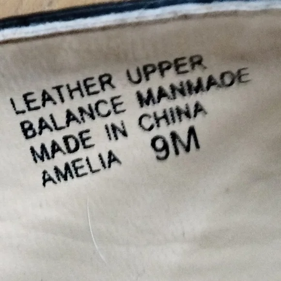 Nordstrom Black Patent leather flat mule. - Picture 6 of 7